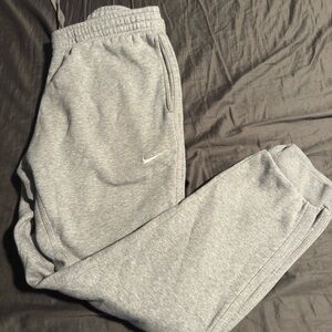 Nike sweat pants grey